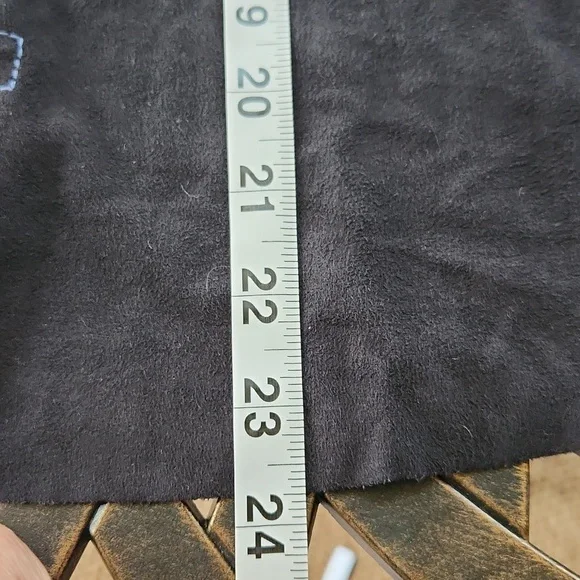 Hollister, NWOT, Women's Top, Black with Embroidery on front, Medium - Picture 13 of 13